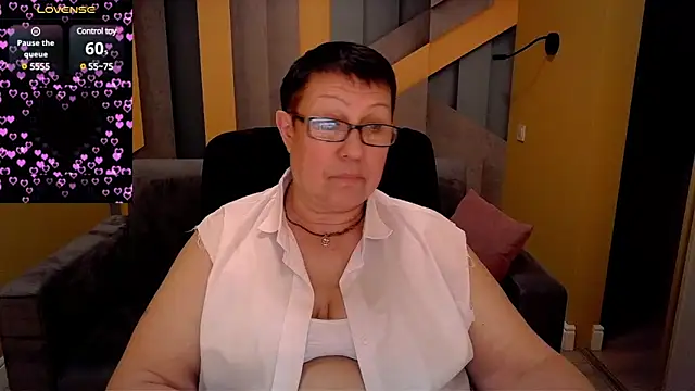 Snapshot of BarbaraTurners chatting on March 6, 3:57 am BarbaraTurners online show from March 6, 3:57 am