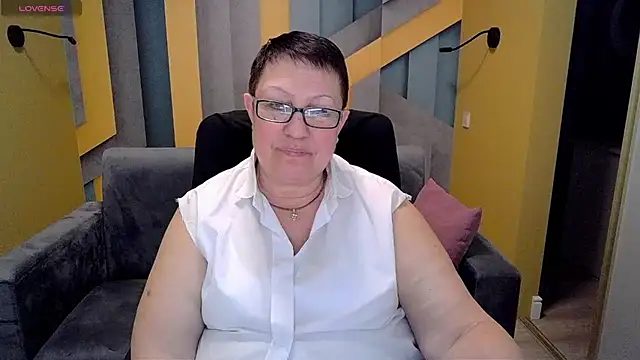 Snapshot of BarbaraTurners chatting on March 7, 9:48 pm BarbaraTurners online show from March 7, 9:48 pm