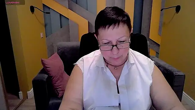 Snapshot of BarbaraTurners chatting on March 13, 12:37 am BarbaraTurners online show from March 13, 12:37 am