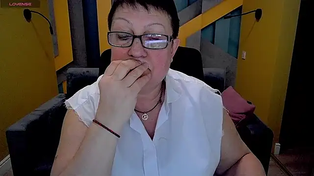 Snapshot of BarbaraTurners chatting on March 18, 3:42 am BarbaraTurners online show from March 18, 3:42 am