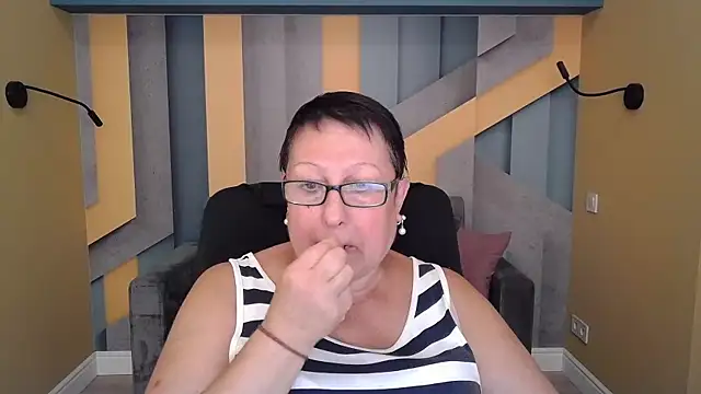 Snapshot of BarbaraTurners chatting on September 15, 6:41 pm BarbaraTurners online show from September 15, 6:41 pm