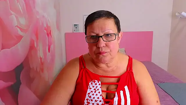 Snapshot of BarbaraTurners chatting on October 5, 11:30 am BarbaraTurners online show from October 5, 11:30 am