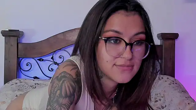 Snapshot of noemi_foxxx chatting on January 17, 2:28 pm noemi foxxx online show from January 17, 2:28 pm