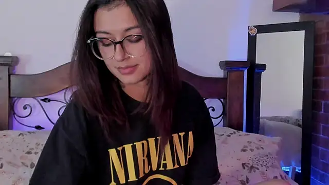 Snapshot of noemi_foxxx chatting on January 23, 1:24 pm noemi foxxx online show from January 23, 1:24 pm