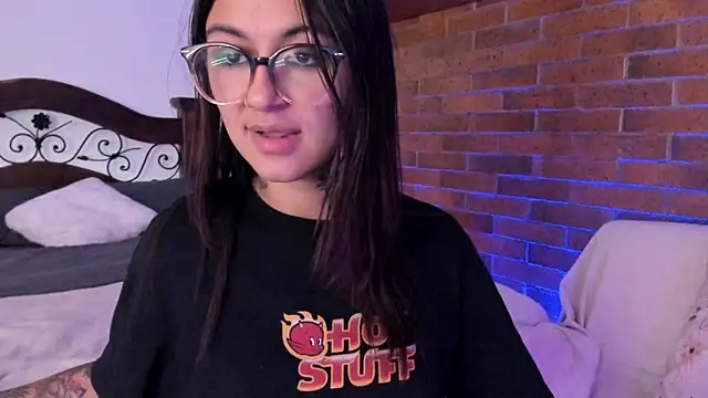 Snapshot of noemi_foxxx chatting on February 11, 3:51 pm noemi foxxx online show from February 11, 3:51 pm