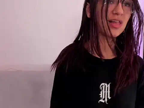 Snapshot of noemi_foxxx chatting on March 15, 4:02 am noemi foxxx online show from March 15, 4:02 am