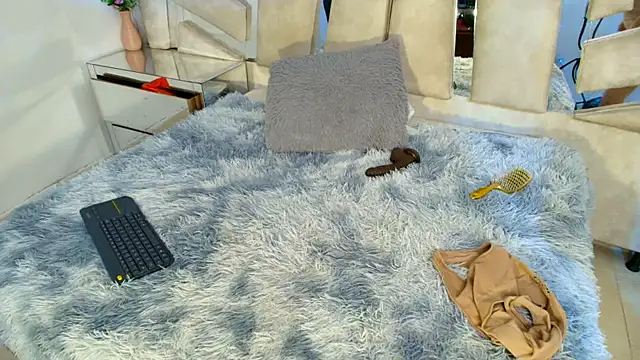 Snapshot of Natalyefoster chatting on January 31, 7:11 pm Natalyefoster online show from January 31, 7:11 pm