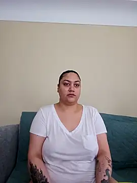 honeeyyy pot online show from April 2, 7:44 pm