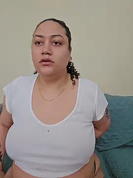 honeeyyy pot online show from April 16, 7:14 pm