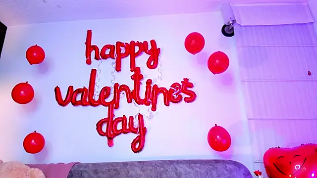 Snapshot of summer_holiday chatting on February 14, 9:13 am summer holiday online show from February 14, 9:13 am