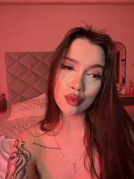 Snapshot of BamBam_XO chatting on December 22, 11:33 am BamBam XO online show from December 22, 11:33 am