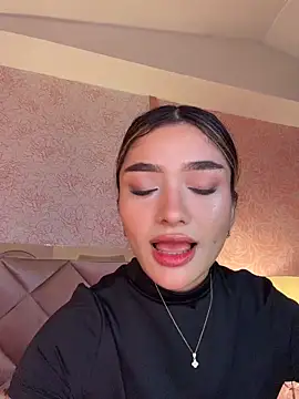 Snapshot of Arianavillada chatting on June 27, 3:55 am Arianavillada online show from June 27, 3:55 am