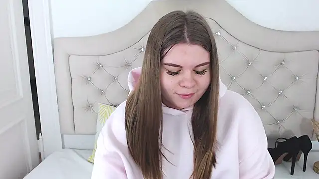 Snapshot of AbbyPleasure chatting on January 6, 1:52 pm AbbyPleasure online show from January 6, 1:52 pm