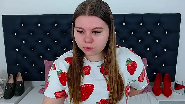 Snapshot of AbbyPleasure chatting on February 20, 9:44 am AbbyPleasure online show from February 20, 9:44 am