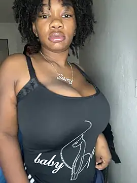 CharismaaBanx online show from July 11, 11:50 pm