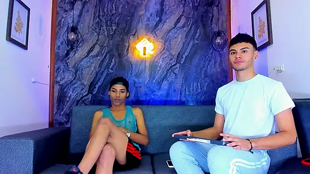 liam genner  online show from December 1, 7:58 pm