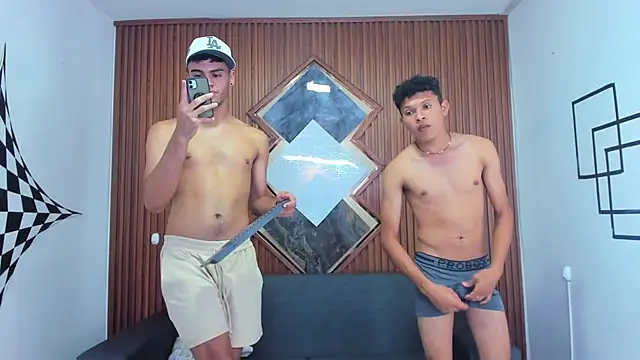 liam genner  online show from December 2, 10:45 pm