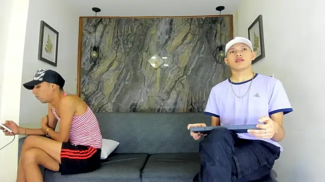 liam genner  online show from February 5, 7:53 pm