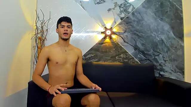 liam genner  online show from February 10, 11:36 am