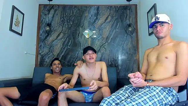 liam genner  online show from February 16, 10:54 pm