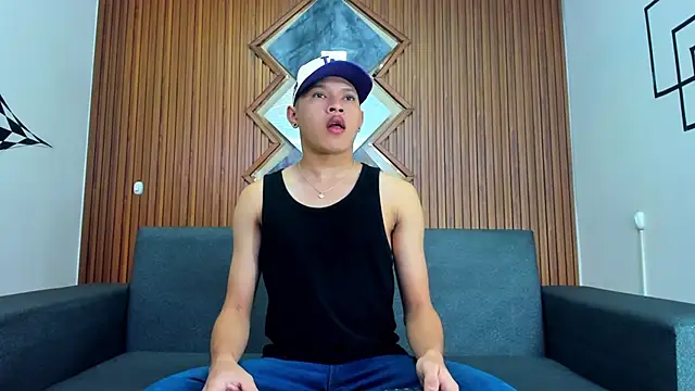 liam genner  online show from March 3, 7:28 pm