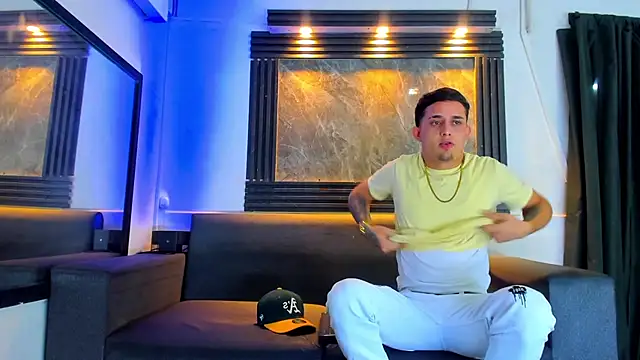 liam genner  online show from September 17, 8:10 pm