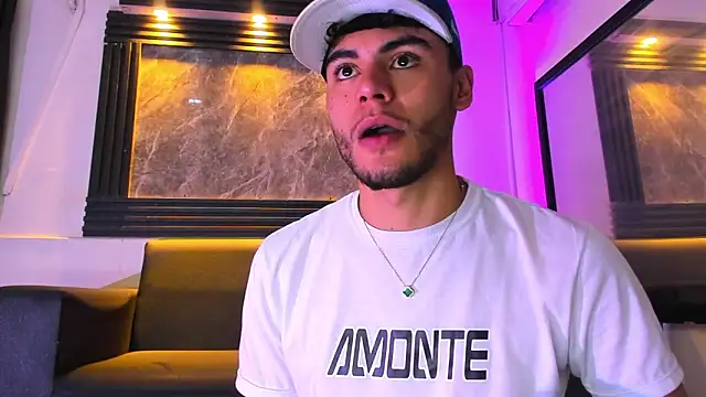 liam genner  online show from October 13, 8:20 pm