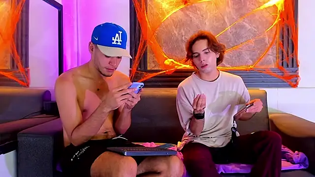 liam genner  online show from October 23, 8:18 pm