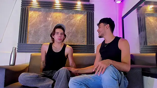 liam genner  online show from November 2, 8:22 pm