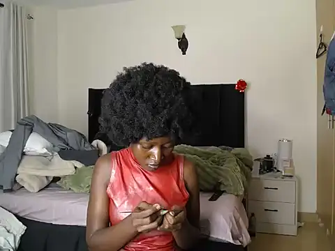 thicky anncy online show from July 29, 10:30 pm