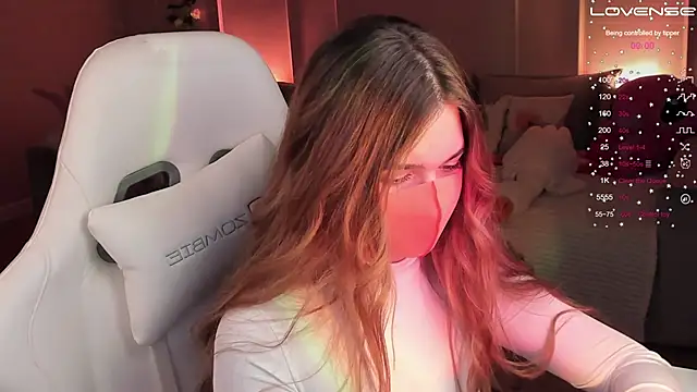 Frau Lina online show from December 8, 5:22 pm