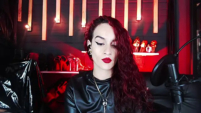 Snapshot of Liilith_goddess_ chatting on December 20, 10:00 pm Liilith goddess online show from December 20, 10:00 pm