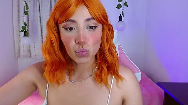 Snapshot of veronicaxx69 chatting on December 22, 3:44 pm veronicaxx69 online show from December 22, 3:44 pm