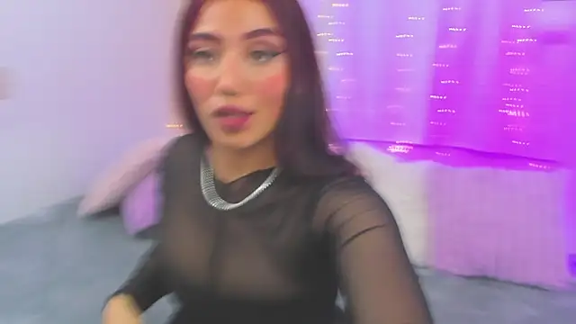 Snapshot of veronicaxx69 chatting on March 3, 1:21 am veronicaxx69 online show from March 3, 1:21 am