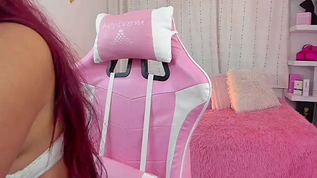 Snapshot of veronicaxx69 chatting on September 21, 3:41 am veronicaxx69 online show from September 21, 3:41 am