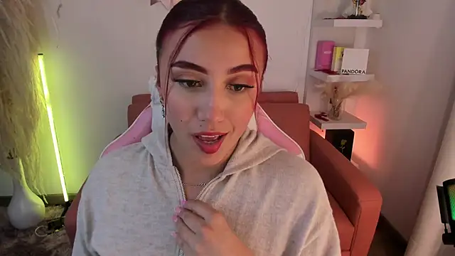 veronicaxx69 online show from April 24, 4:26 am