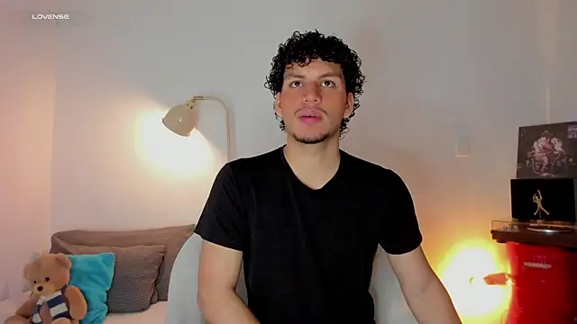 Snapshot of Curlblue chatting on September 12, 2:33 am Curlblue online show from September 12, 2:33 am