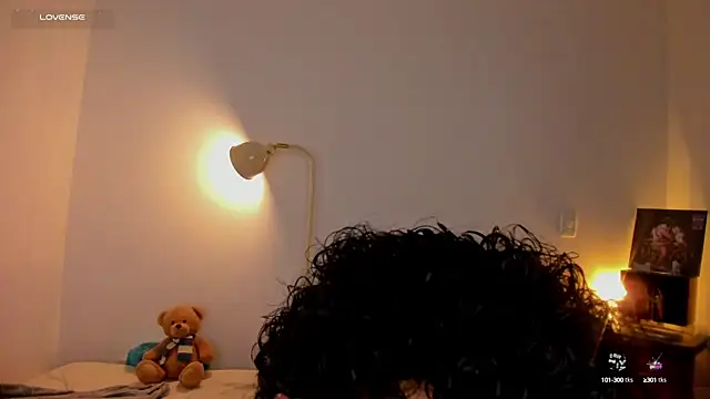 Snapshot of Curlblue chatting on October 1, 4:07 am Curlblue online show from October 1, 4:07 am