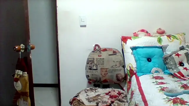 Snapshot of Alisson_brand chatting on December 13, 12:50 pm Alisson brand online show from December 13, 12:50 pm