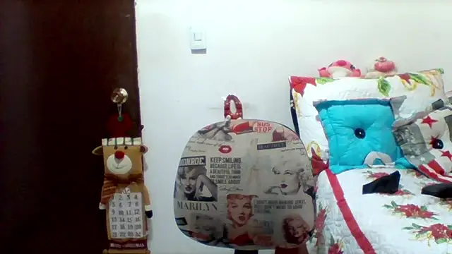 Snapshot of Alisson_brand chatting on December 13, 3:54 pm Alisson brand online show from December 13, 3:54 pm