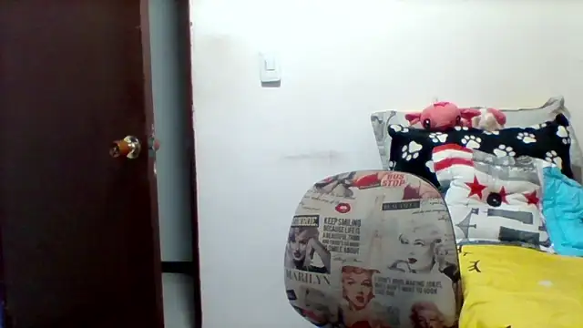 Snapshot of Alisson_brand chatting on January 17, 9:06 pm Alisson brand online show from January 17, 9:06 pm