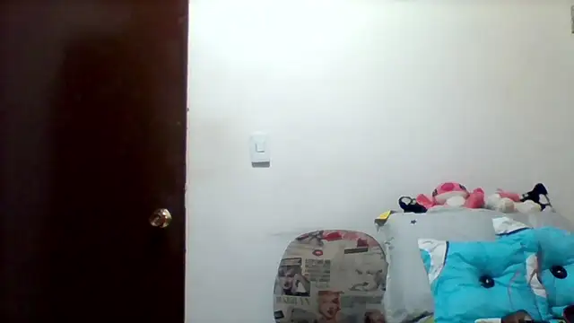 Snapshot of Alisson_brand chatting on February 24, 2:58 pm Alisson brand online show from February 24, 2:58 pm