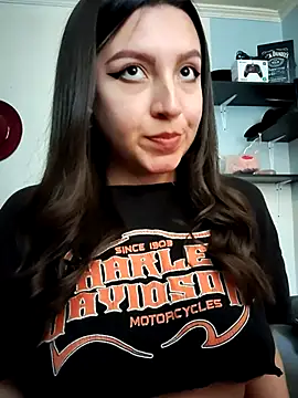 Snapshot of Paudelatorre chatting on February 15, 8:11 pm Paudelatorre online show from February 15, 8:11 pm