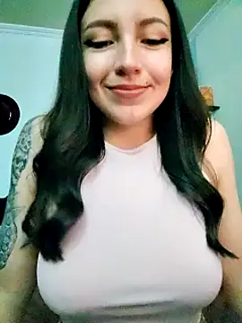 Snapshot of Paudelatorre chatting on February 21, 12:38 am Paudelatorre online show from February 21, 12:38 am