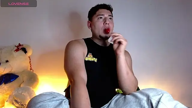 dap XOXO online show from December 14, 12:11 am