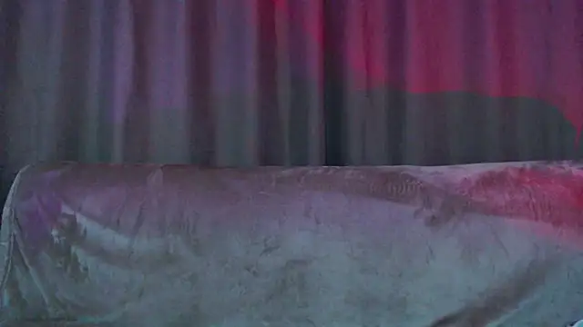 Snapshot of Sexpired_Princess chatting on January 12, 1:21 am Sexpired Princess online show from January 12, 1:21 am