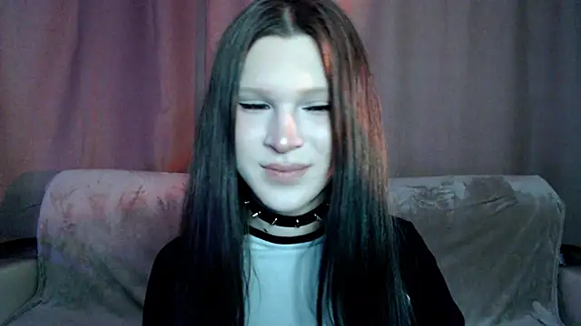 Snapshot of Sexpired_Princess chatting on March 14, 6:32 am Sexpired Princess online show from March 14, 6:32 am