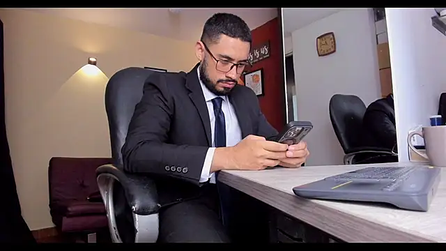 thesexlawyer1 online show from February 20, 3:36 am