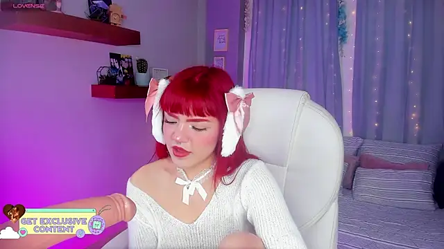 Tiny  Emmy online show from December 19, 4:02 pm