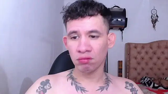 cute eidenx online show from May 25, 3:01 am